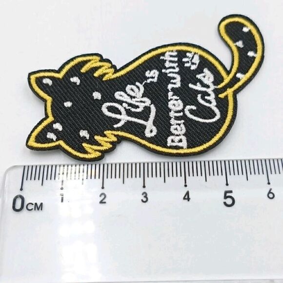 Cat Iron On Patch   - Picture 4 of 6